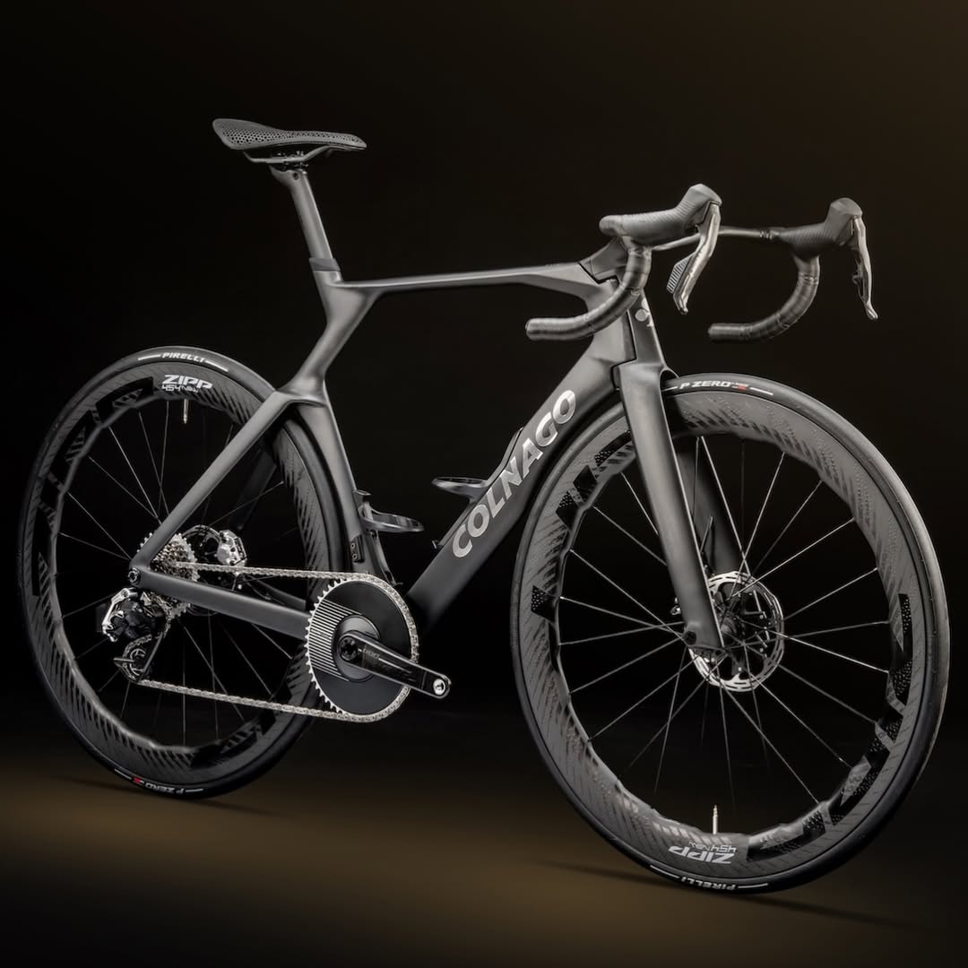 Colnago Y1Rs Dark - boční pohled